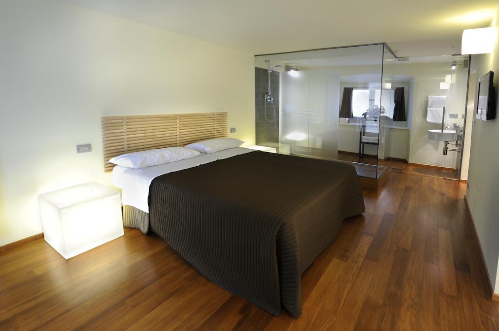 B&B Terres D'Aventure Suites Турин Екстер'єр фото