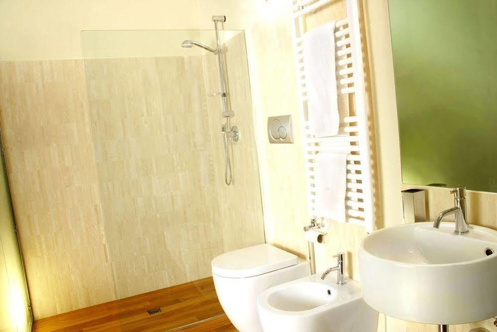 B&B Terres D'Aventure Suites Турин Екстер'єр фото